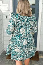 Load image into Gallery viewer, Plus Size Green &amp; Cream Floral Dress (Sizes: 1XL-4XL)
