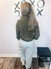 Load image into Gallery viewer, Cropped Olive Zip Up Drawstring Jacket
